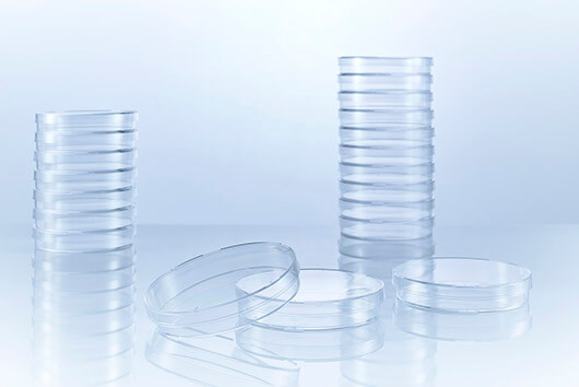 Greiner Bio-One Petri dish, PS, 94 x 16mm, 57cm2, Triple Vented, Sterile